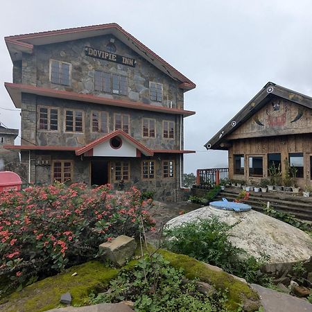 Dovipie Inn Kohima Luaran gambar